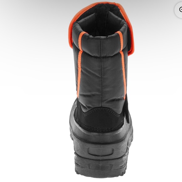 Boys' Essential Winter Boot - Picture 4 of 4